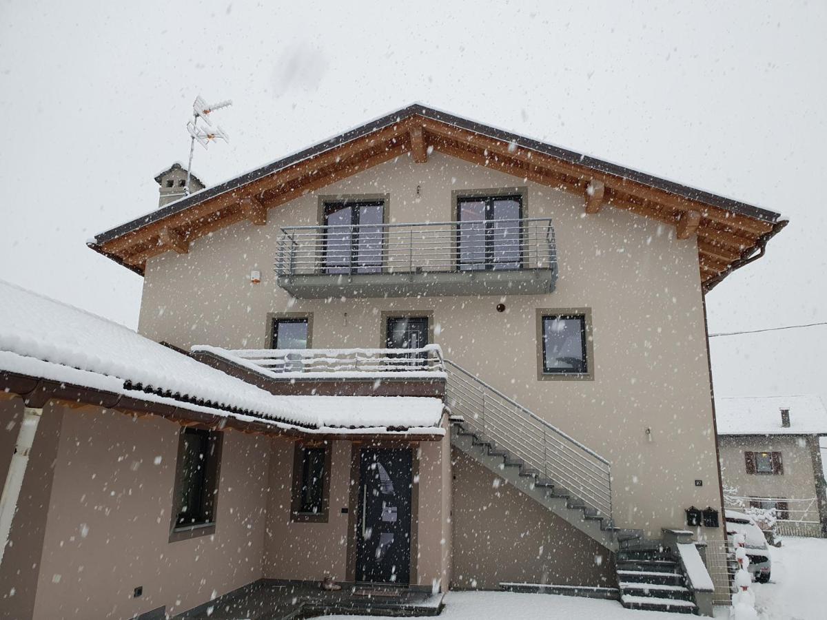 Casa Vacanza Lo Nano Fénis Exterior foto