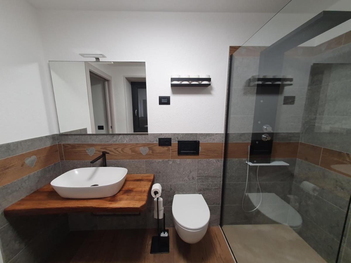 Casa Vacanza Lo Nano Fénis Exterior foto