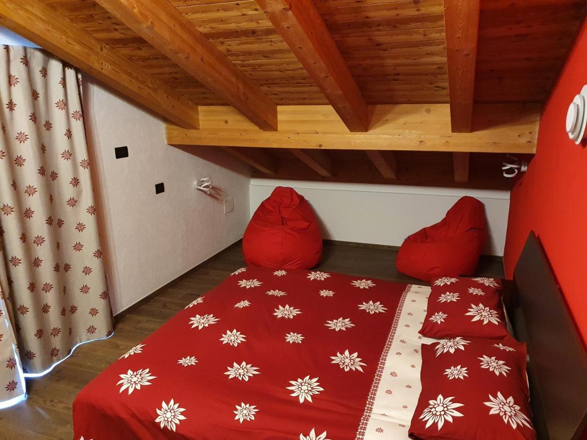 Casa Vacanza Lo Nano Fénis Exterior foto