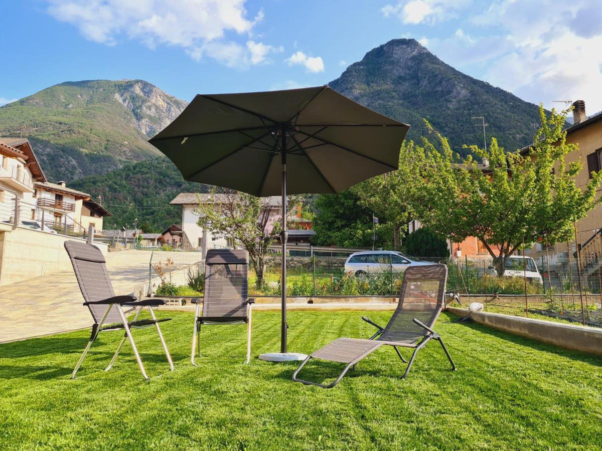 Casa Vacanza Lo Nano Fénis Exterior foto
